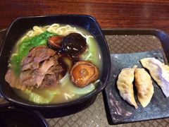 -横琴湾畔餐厅(长隆海洋王国白鲸剧场店)