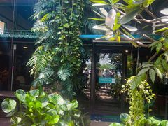 -The Palmboo Restaurant