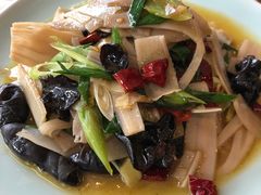 -金牌老碗时尚陕菜(王府井百货店)