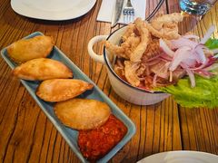 酸橘汁腌鲈鱼配炸鱿鱼-El Bodegon阿根廷秘鲁餐厅(幸福路店)