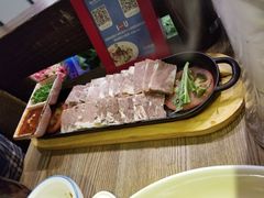-蜜桃餐厅·江浙融合菜(荟聚购物中心店)