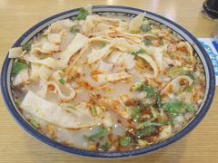 -八百里牛肉汤(盖饭·锅贴·万象城店)