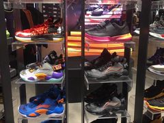 -李宁(大宁国际旗舰店)