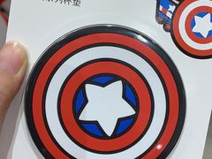 -名创优品(北京新中关购物中心地铁层店)
