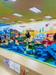 -莫莉幻想儿童乐园(武汉经开永旺店)