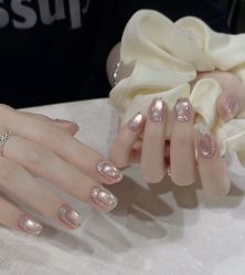 -桃色美甲沙龙