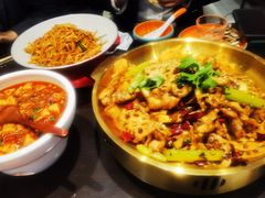 -川流不息·地道川菜·小龙虾(松东路店)