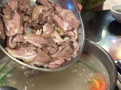 -老石黑山羊毛驴肉火锅(金凯广场店)