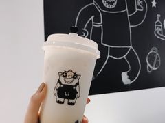 双蛋小皇椰（白屁屁）-茶力的小怪兽(梅林卓悦汇店)
