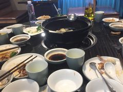 -东椰·海南椰子鸡火锅(朝阳门店)