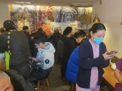 等位区-舒蔡记生煎菜饭(云南中路店)