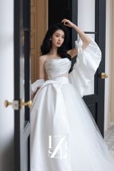 -Renee芮亦婚纱(原丽莎)