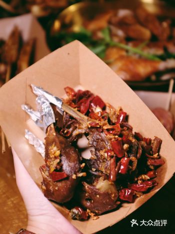 啊~~海口这家夜宵的鸭下巴和烤鸡很绝