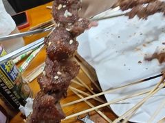 -巴汗羊肉串烧烤店