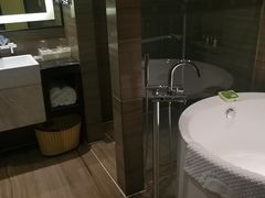 -珠海棕泉水疗酒店(拱北口岸高铁站店)