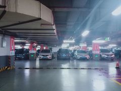 -世纪东方广场-停车场