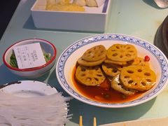 -鱼窝棚柴火铁锅炖(富山屯店)