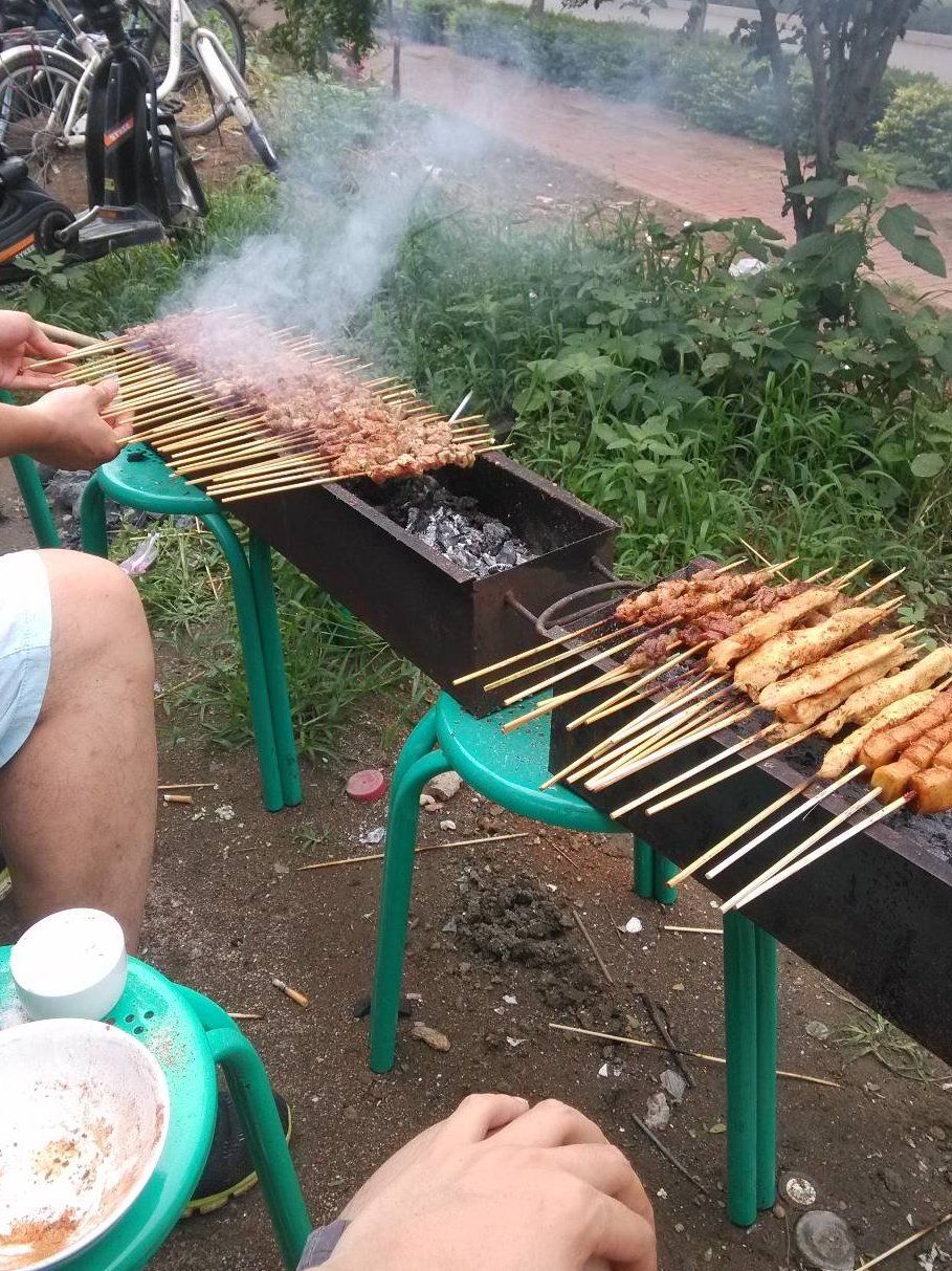 户外小烧烤