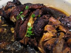 -老码头黑皮肘子锅包肉(赣水路店)
