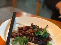 蘑菇肉拌面-疆Jiang·新疆秘制料理