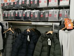 -优衣库(威海威高购物中心店)