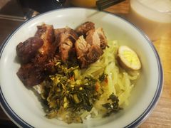 猪脚饭-父二代辣肉面·盖饭