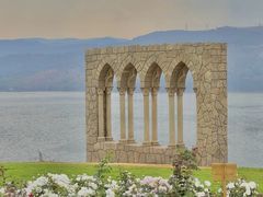 -昆明春城湖畔度假村