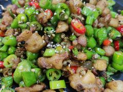 辣子鸡-八张桌子(老店)