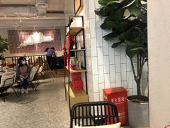 门面-必胜客(百联又一城店)