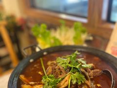 -霄汉牛三鲜湖北砂锅菜(万松园2店)