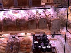 -巴黎贝甜(华堂新辰汇店)