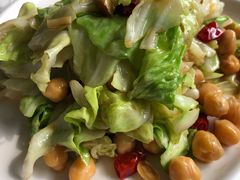 鹰嘴豆炒包菜-帕米尔食府(白云观店)