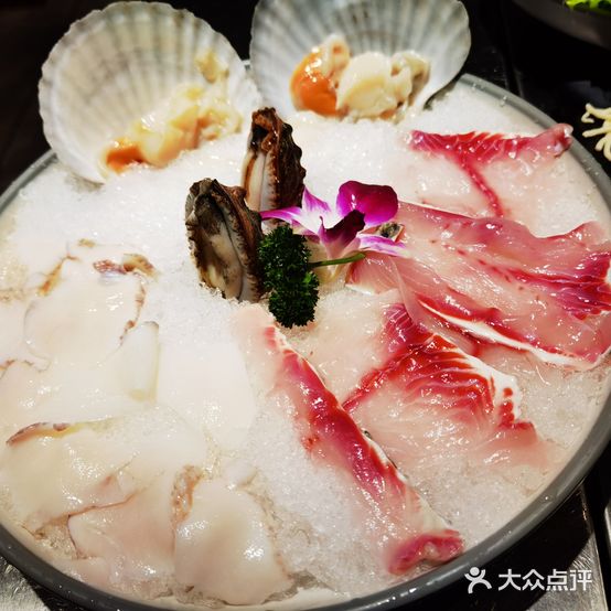 壹品鲜鸡鲍鱼港式火锅