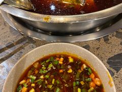 全红味锅底-肖肖酸萝卜鱼火锅(总店)