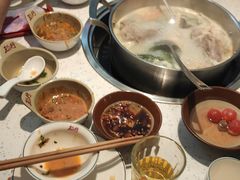 -三人行骨头王火锅(长寿店)