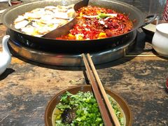 -四小区火锅·巷子里的重庆火锅(花照壁店)