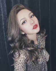 锁骨发长➕金亚麻发色-i Style潮牌美发沙龙