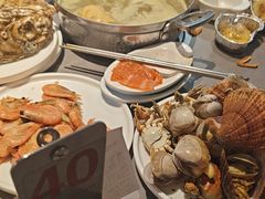 -黑金·寻焰自助百汇·烤肉·火锅(中街店)