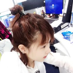 -睫乐园•睫公馆•美睫美甲沙龙