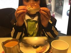 -新大咀港式茶餐厅(宝山万达店)