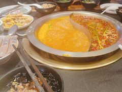 -沸炉重庆老火锅(军事博物馆店)