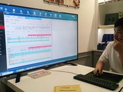 -亲吻宝贝儿童摄影