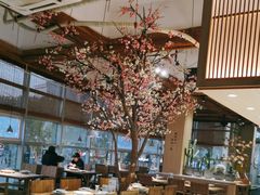 -蜜桃餐厅·伴山(湖滨商业街店)