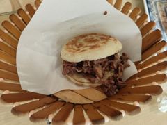 -闫家驴肉老店(华电一校店)