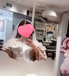 长发-Kraemer Paris  苏豪路易士·嘉玛发廊