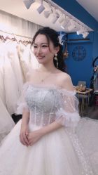 -莫小姐婚纱