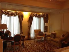 -广州富力丽思卡尔顿酒店