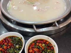 -老来福·非遗酸汤兔(凯旋路店)