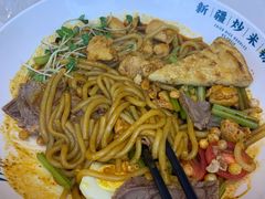 牛肉鸡肉双拼炒米粉-提雅新疆炒米粉(青岛万象城店)