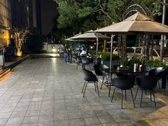 -麦凯伦烧烤·精酿超级工厂店(金桥总店)